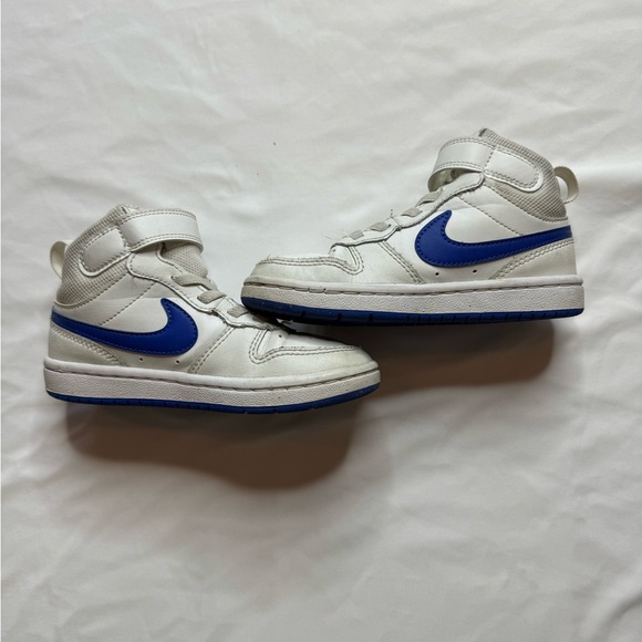 Nike Court Borough Mid 2 Boys Size 10.5 White & Blue Shoes Sneakers CD7784-113 - Picture 4 of 7